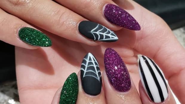 awesome-halloween-nail-art-designs