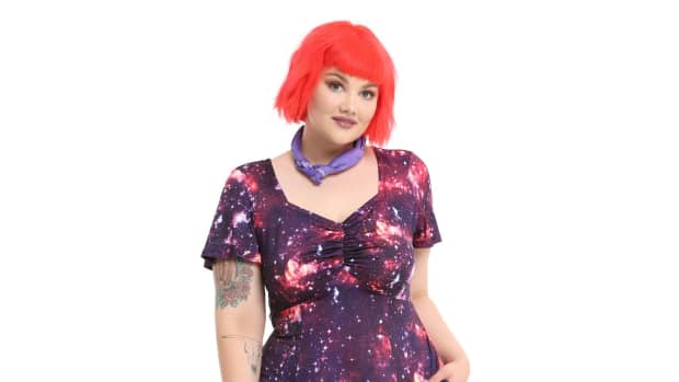 dark-galaxy-glow-in-the-dark-dress-plus-size