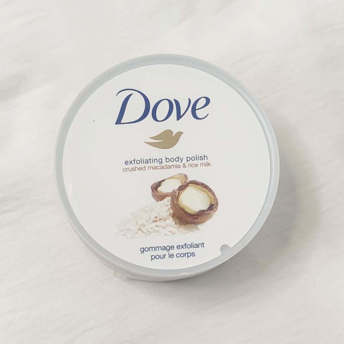 dove-exfoliating-body-scrub-review-crushed-macadamia-rice-milk