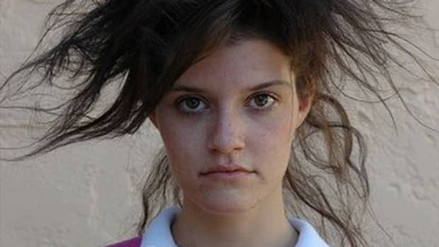frizzy-hair-7-tips-to-get-rid-of-frizzy-hair-forever