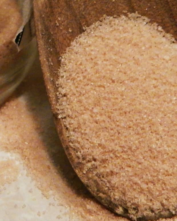 home-made-brown-sugar-and-lemon-body-scrub