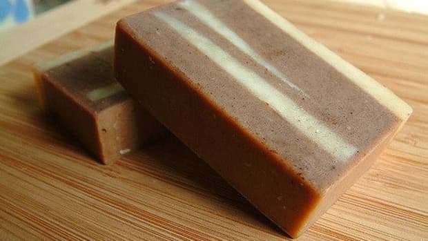 homemade-soap-for-oily-acne-prone-skin