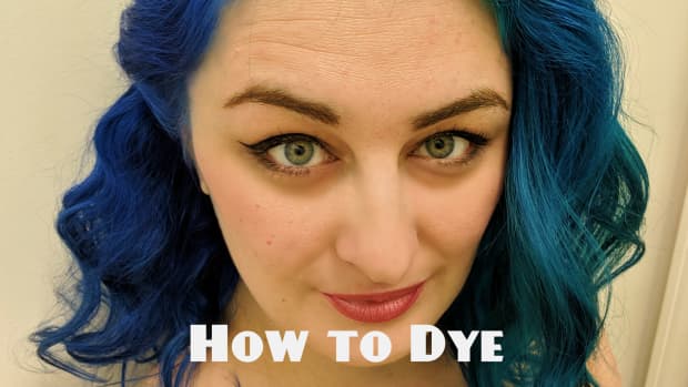 how-to-dye-your-hair-two-toned-blue-a-review-of-arctic-fox-poseidon-aquamarine