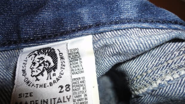 how-to-spot-fake-designer-clothes